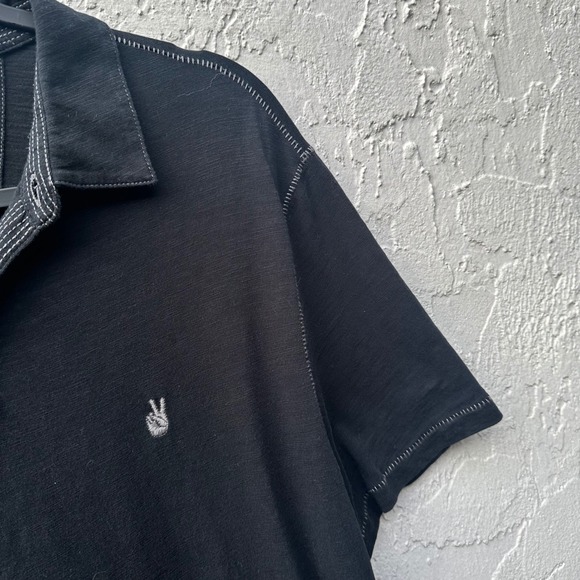 John Varvatos USA Black Short Sleeve Embroidered Peace Sign Polo Shirt Mens M - Picture 2 of 5